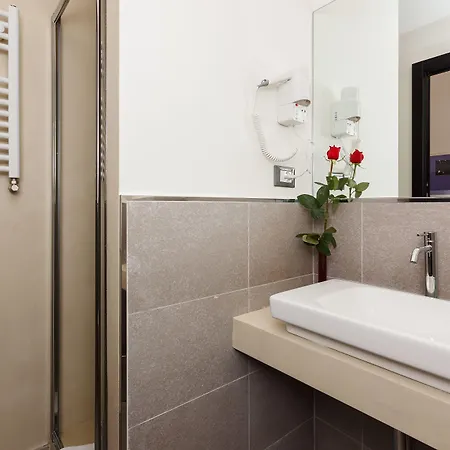 Domus Pensión 4*