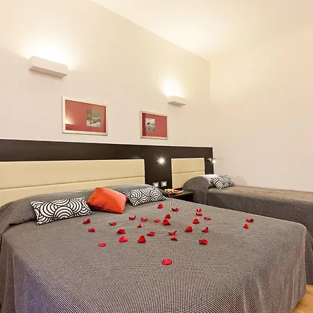 Pensión Domus 4*